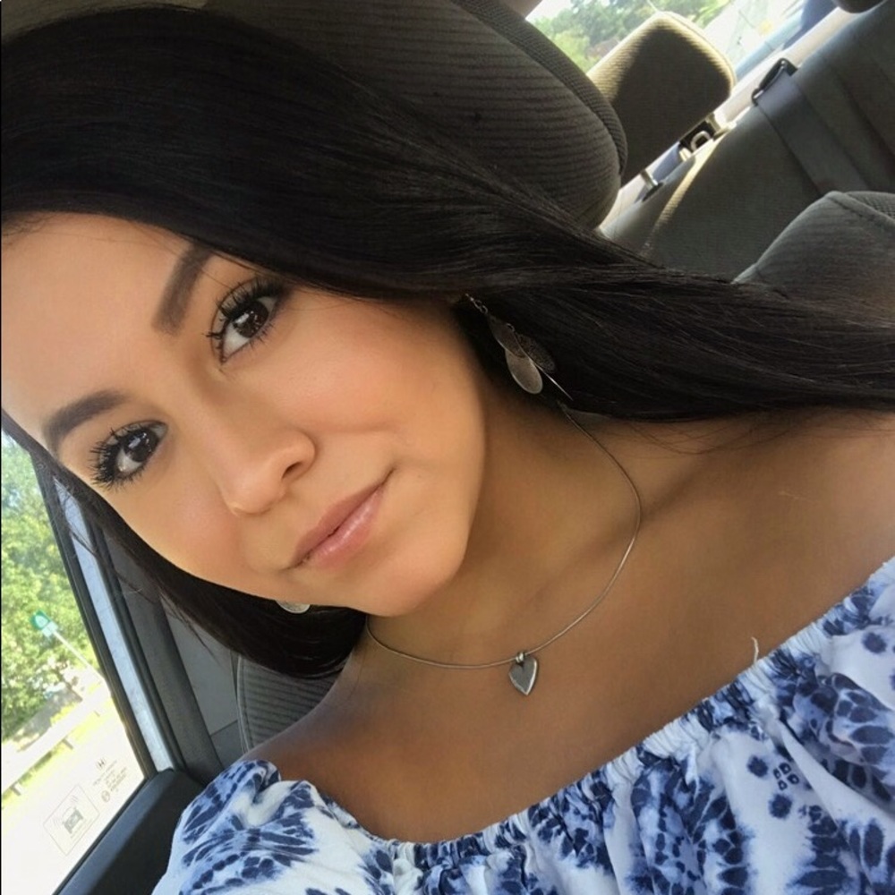 Meet your Posher, Rebecca